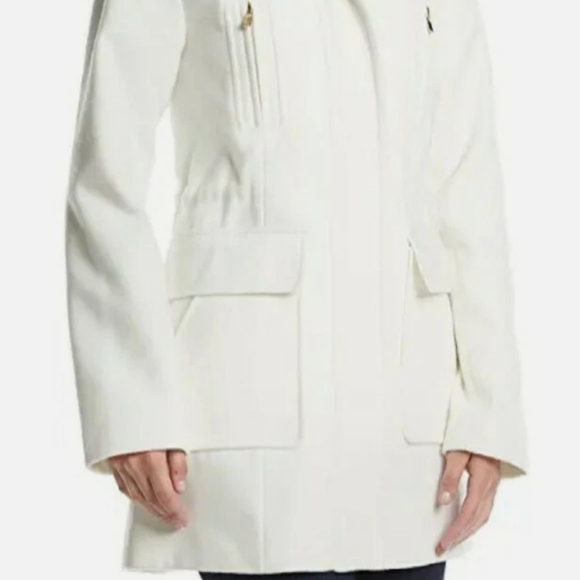 Women's White Cinch Waist & Faux Fur Hooded Coat! - Picture 2 of 16